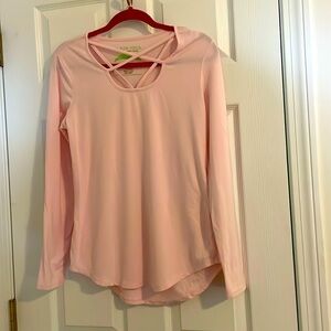 EARTH YOGA long sleeved soft pink top. Open flattering crossing neckline. Sz M.